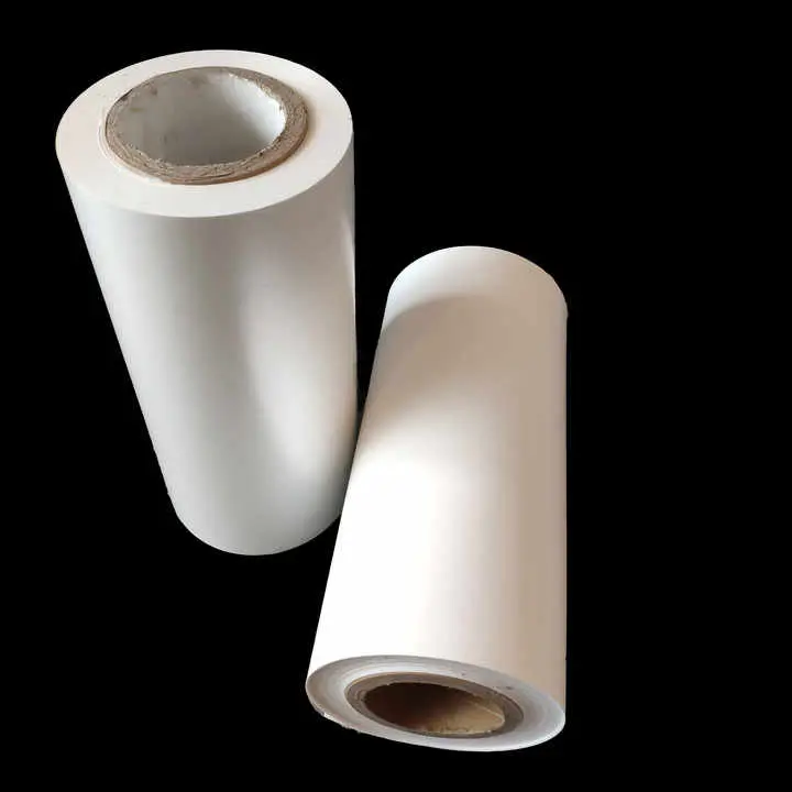 Kiriata polyester parekura mo te whakakino me te pukenga